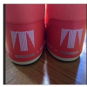 Moon Snow boots (NEW)